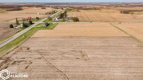 5668 Hwy F48 West Newton IA 50208