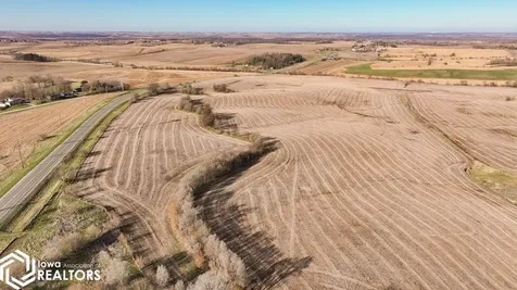 5668 Hwy F48 West Newton IA 50208