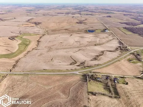 5668 Hwy F48 West Newton IA 50208
