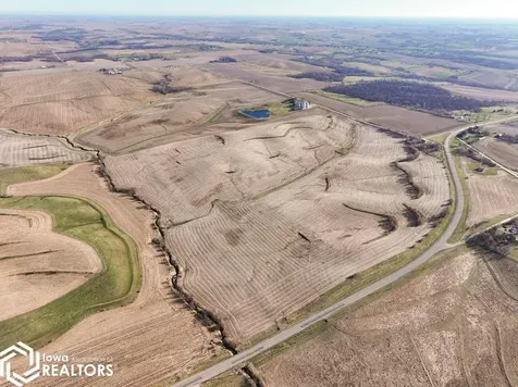 5668 Hwy F48 West Newton IA 50208