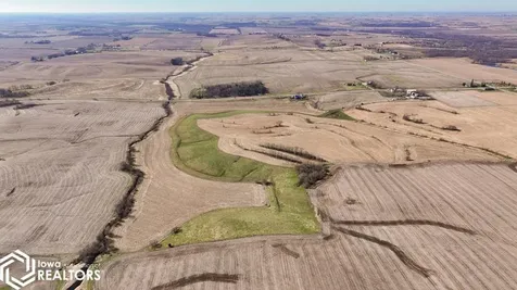 5668 Hwy F48 West Newton IA 50208