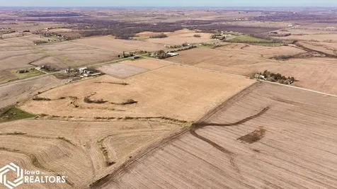 5668 Hwy F48 West Newton IA 50208