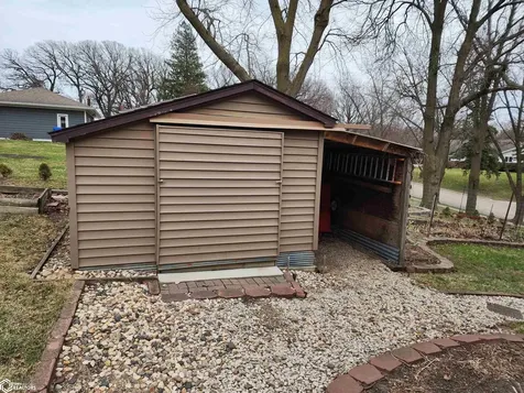 821 S Harlan Algona IA 50511