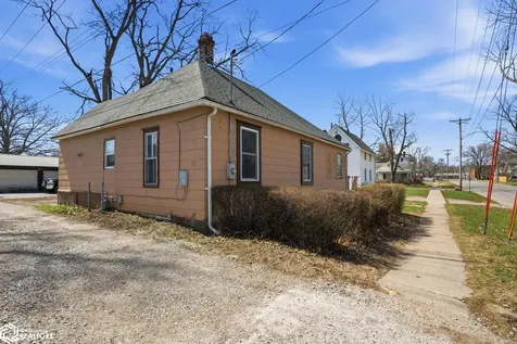 210 E Vine Street Ottumwa IA 52501