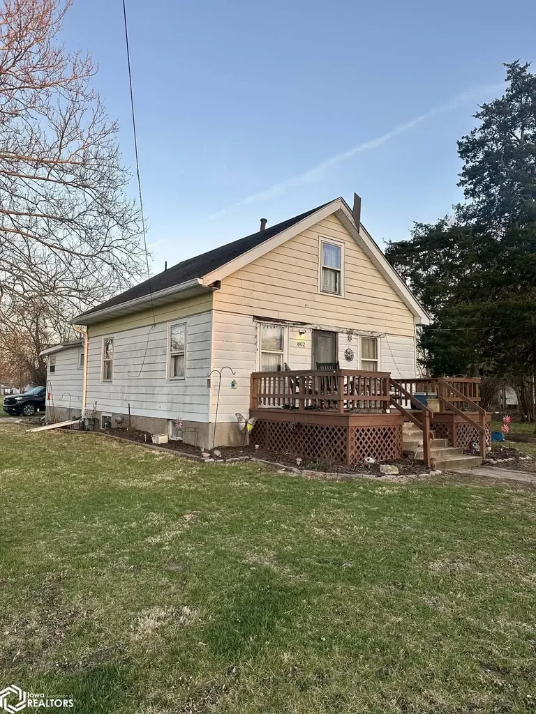 802 S Adella Street Ottumwa IA 52501