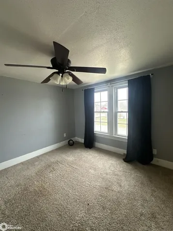 227 Moorhead Iowa Falls IA 50126