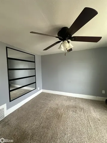 227 Moorhead Iowa Falls IA 50126