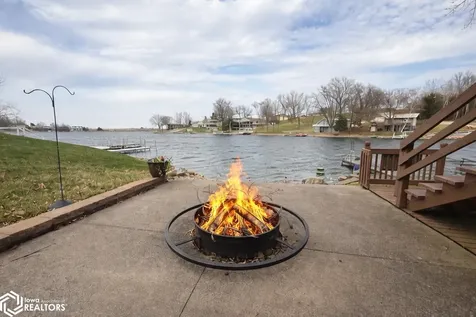 1053 Lakeshore Drive Brooklyn IA 52211