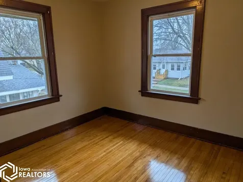 7 S Louisiana Avenue Mason City IA 50401