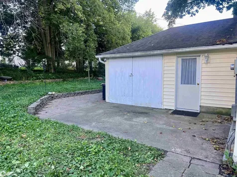 1001 Washington Street Eldora IA 50627