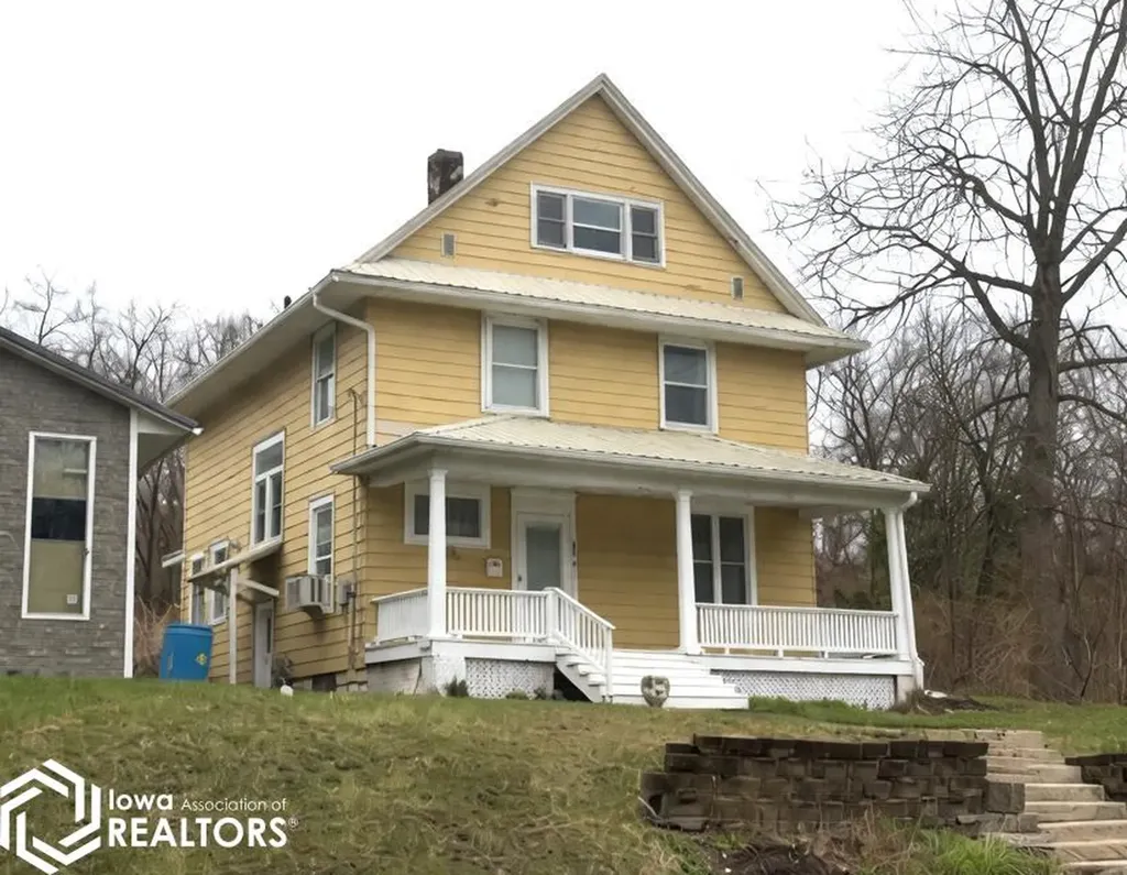 420 N Wapello Street Ottumwa IA 52501