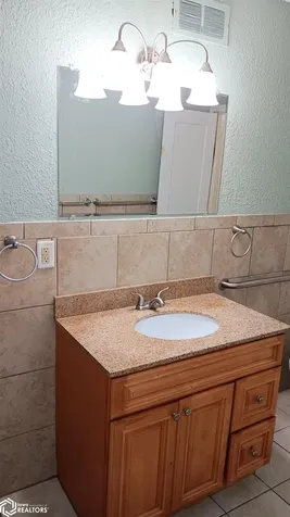 742 Pocahontas Lane Ottumwa IA 52501
