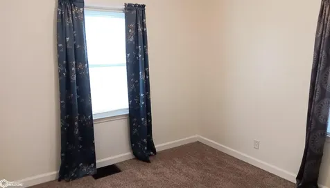 742 Pocahontas Lane Ottumwa IA 52501