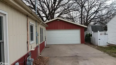 742 Pocahontas Lane Ottumwa IA 52501