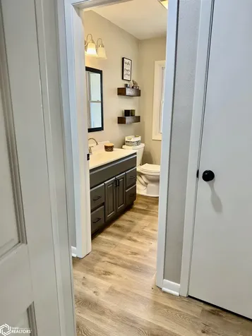 1409 J Avenue E Oskaloosa IA 52577