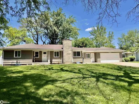 1409 J Avenue E Oskaloosa IA 52577
