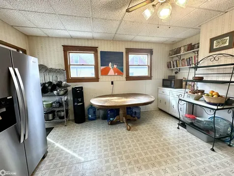 1132 Elm Street Grinnell IA 50112