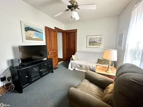 1132 Elm Street Grinnell IA 50112