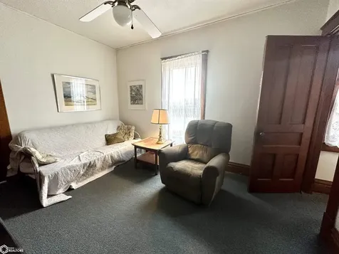 1132 Elm Street Grinnell IA 50112