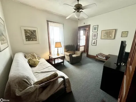 1132 Elm Street Grinnell IA 50112