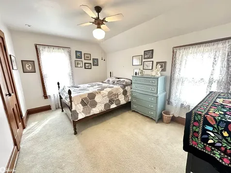 1132 Elm Street Grinnell IA 50112