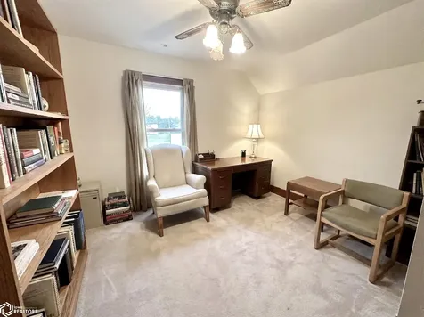 1132 Elm Street Grinnell IA 50112