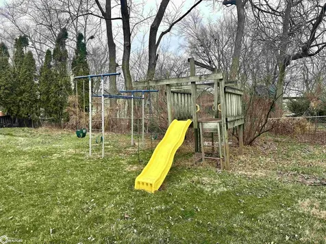 1132 Elm Street Grinnell IA 50112