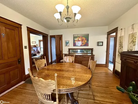 1132 Elm Street Grinnell IA 50112