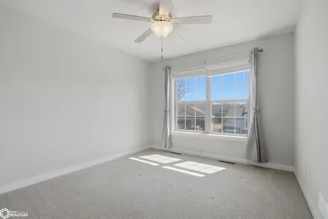 63 Colchester Drive Iowa City IA 52245