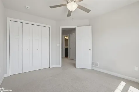63 Colchester Drive Iowa City IA 52245