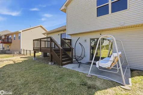 63 Colchester Drive Iowa City IA 52245