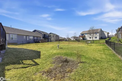 63 Colchester Drive Iowa City IA 52245