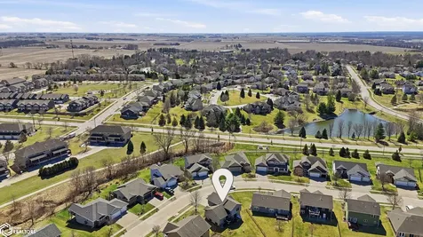 63 Colchester Drive Iowa City IA 52245