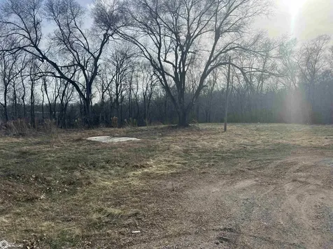 0 A Avenue E Oskaloosa IA 52577