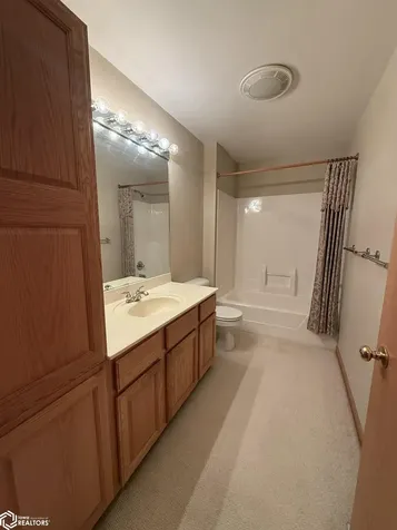 1807 Koestner Street Burlington IA 52601