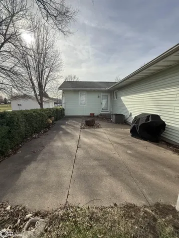 1807 Koestner Street Burlington IA 52601