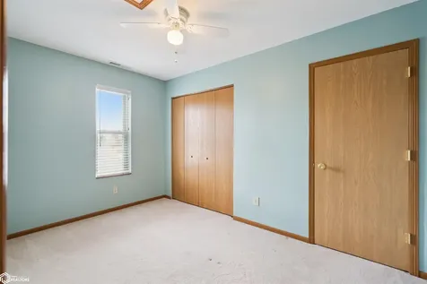 503 Harrison Avenue Grinnell IA 50112