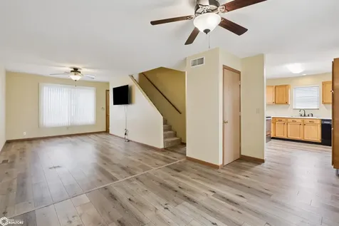 503 Harrison Avenue Grinnell IA 50112