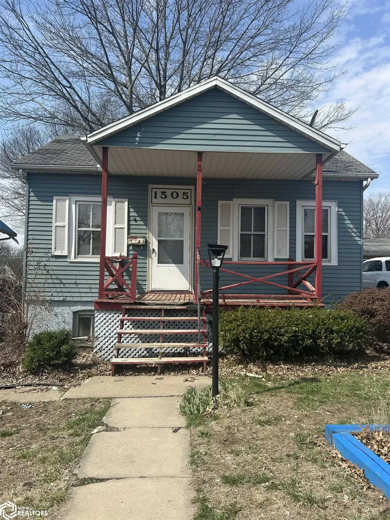 1505 Gnahn Street Burlington IA 52601