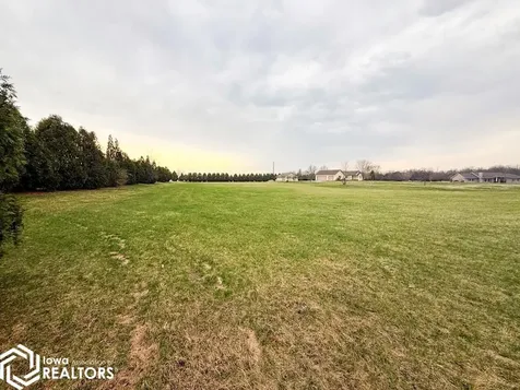 15048 Vista View Burlington IA 52601