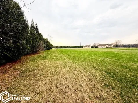 15048 Vista View Burlington IA 52601