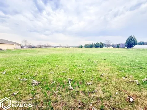 15048 Vista View Burlington IA 52601