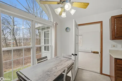 1404 Orchard Meadow Drive Burlington IA 52601