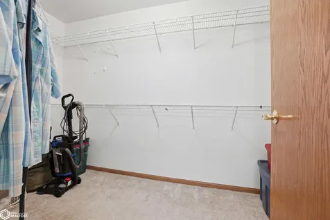 1404 Orchard Meadow Drive Burlington IA 52601
