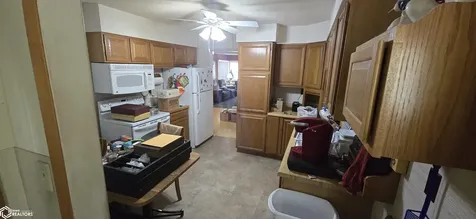 65 13 Avenue W Albia IA 52531-2668