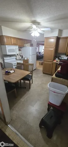 65 13 Avenue W Albia IA 52531-2668
