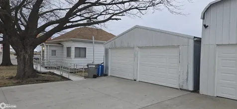 65 13 Avenue W Albia IA 52531-2668