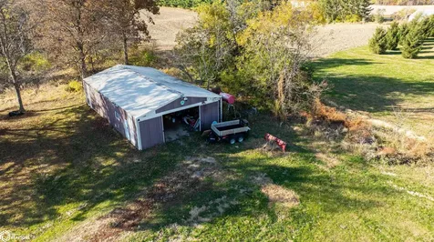 439 Delta Avenue Mechanicsville IA 52306