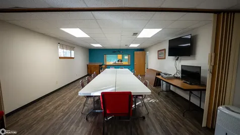 439 Delta Avenue Mechanicsville IA 52306