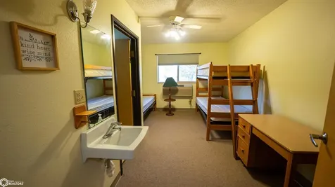 439 Delta Avenue Mechanicsville IA 52306